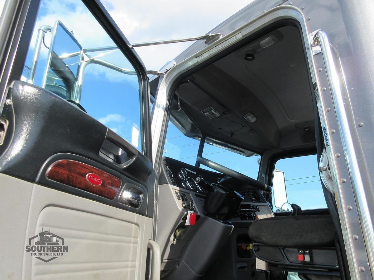 Used 2022 PETERBILT 389