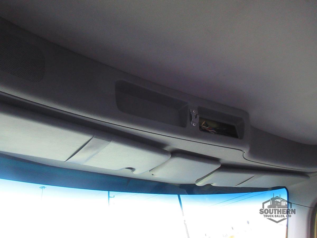 Used 2020 PETERBILT 567