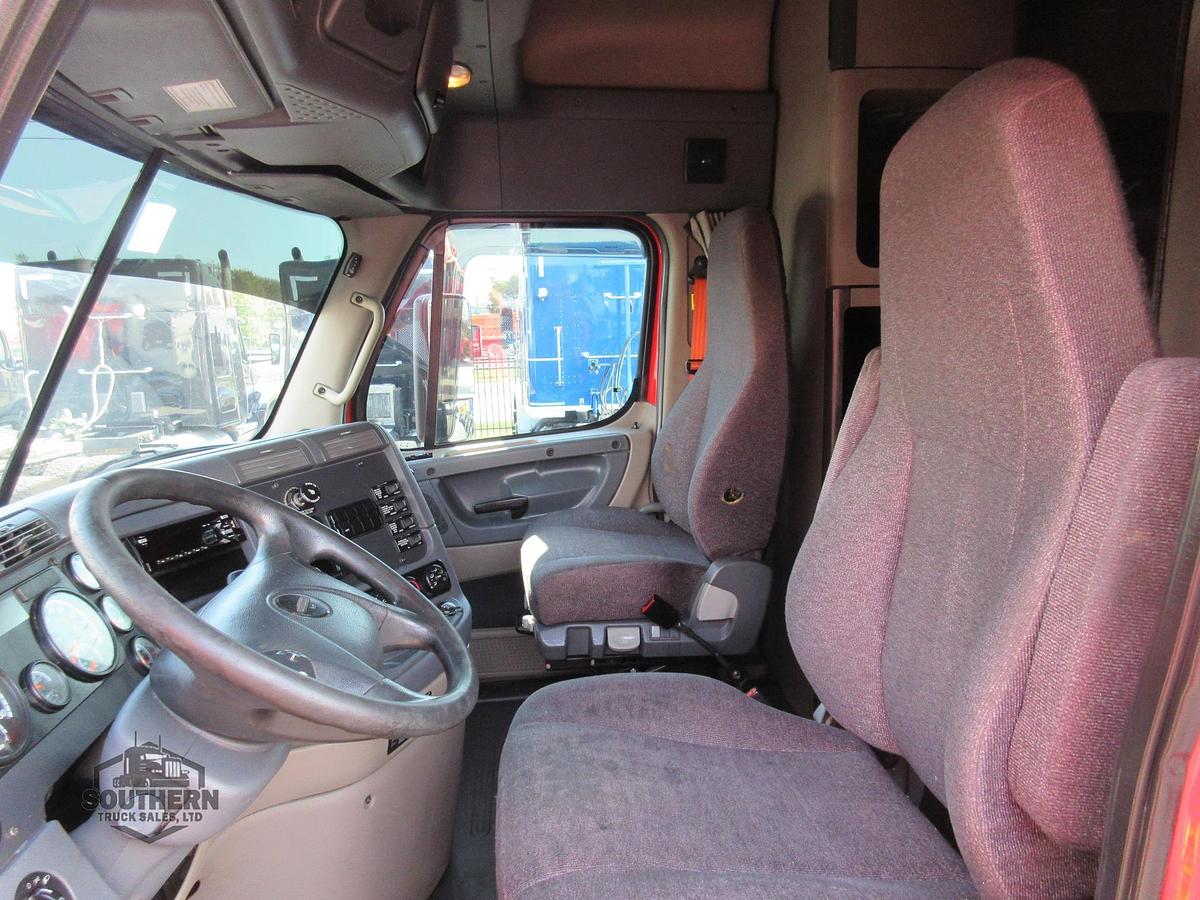 Used 2018 FREIGHTLINER CASCADIA 125