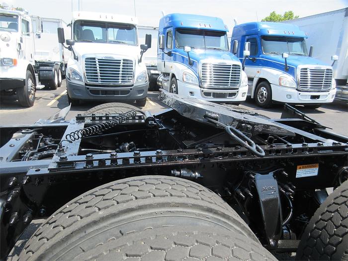 Used 2019 FREIGHTLINER CASCADIA 125