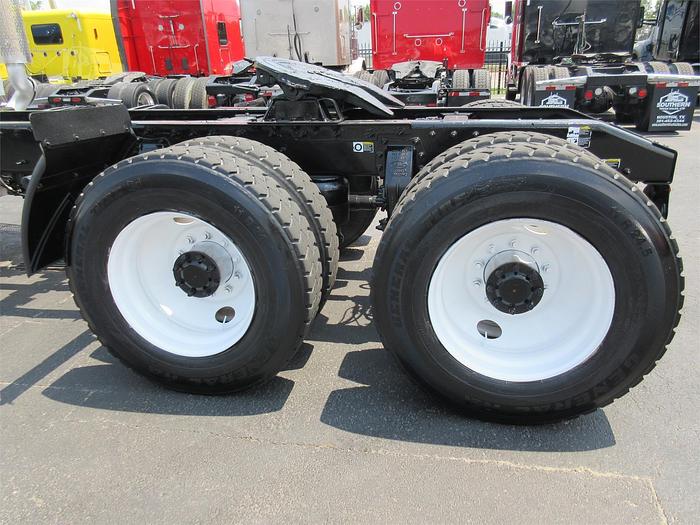 Used 2016 PETERBILT 365