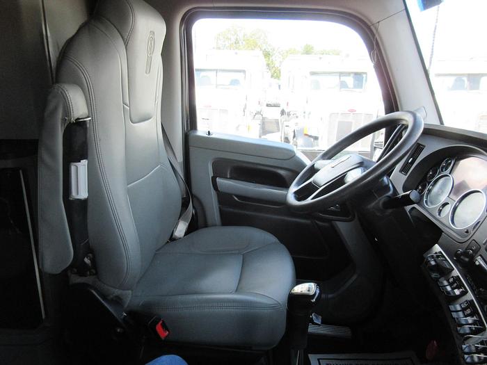 Used 2021 KENWORTH T880