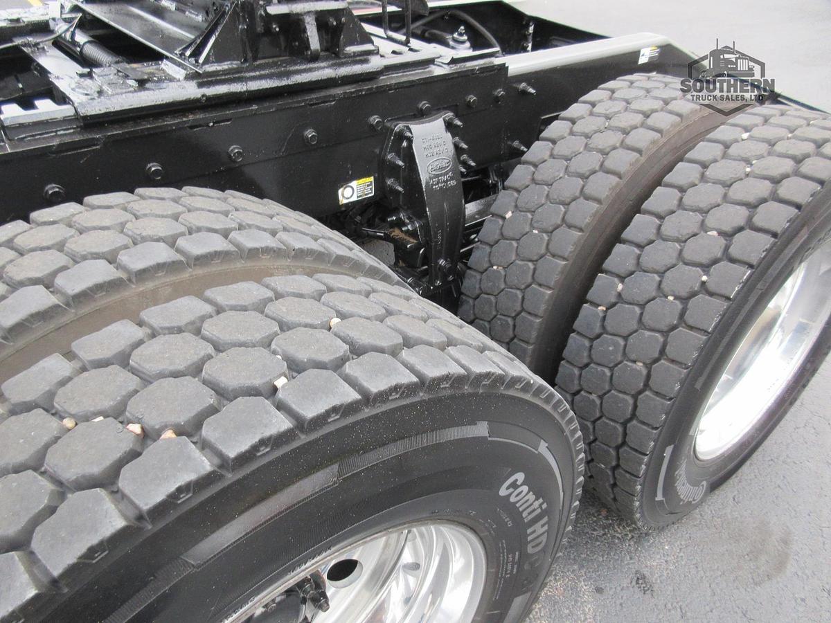 Used 2023 PETERBILT 567