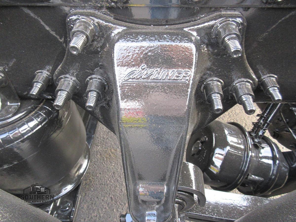 Used 2021 FREIGHTLINER CORONADO 122 SD