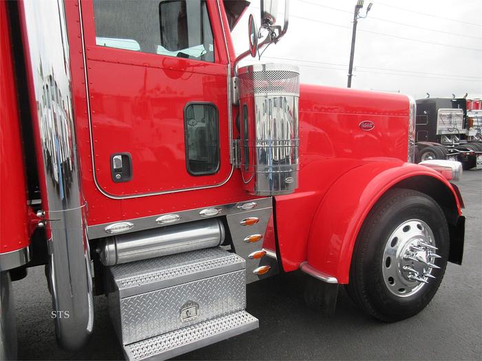 Used 2015 PETERBILT 389