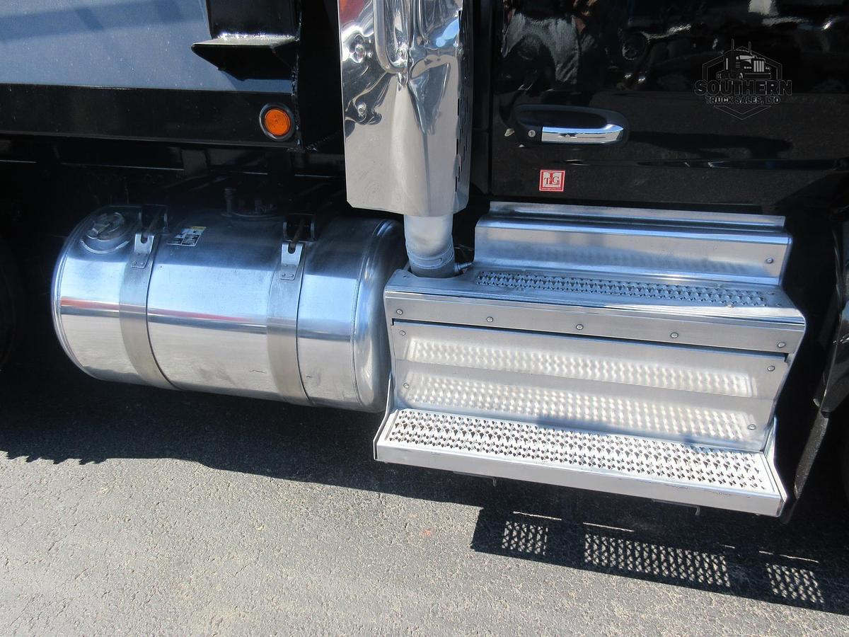 Used 2018 PETERBILT 579