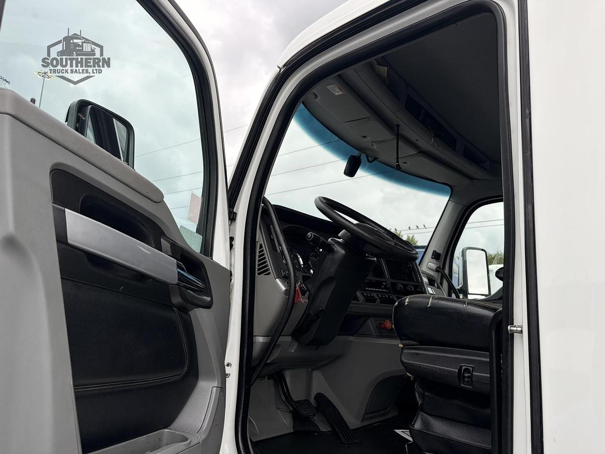 Used 2022 KENWORTH T680