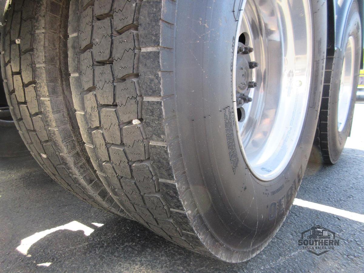 Used 2020 PETERBILT 567