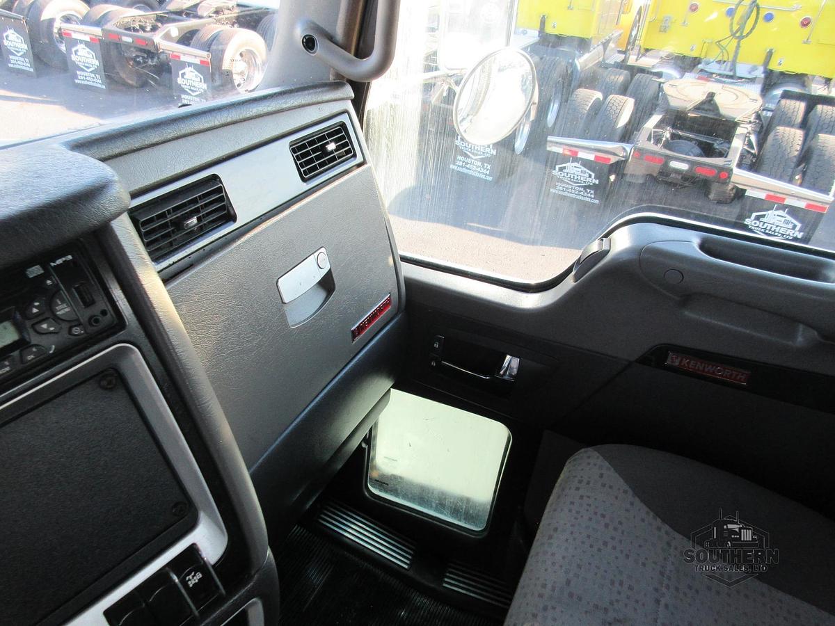 Used 2013 KENWORTH T800