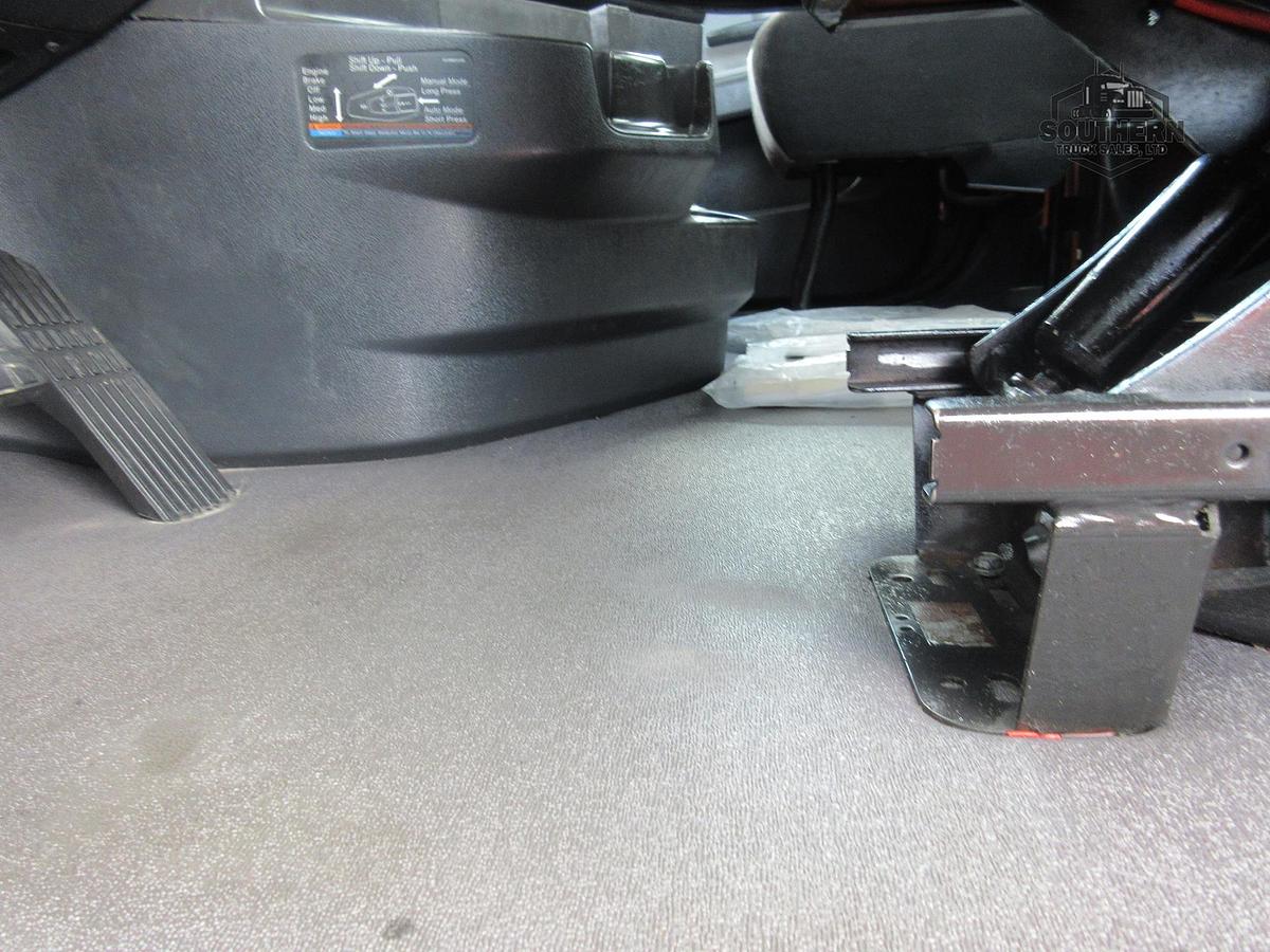 Used 2020 FREIGHTLINER CASCADIA 126