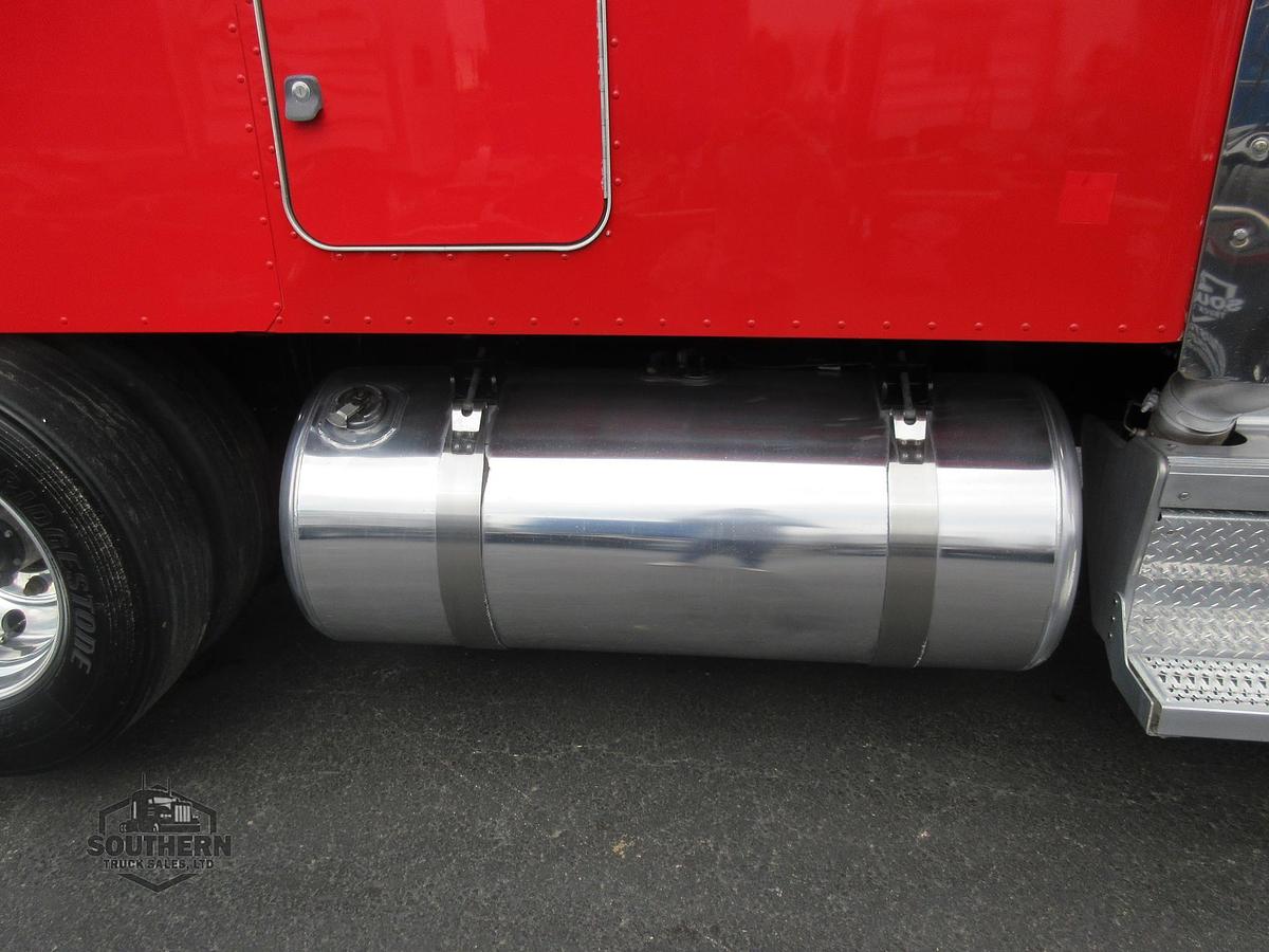 Used 2020 PETERBILT 567