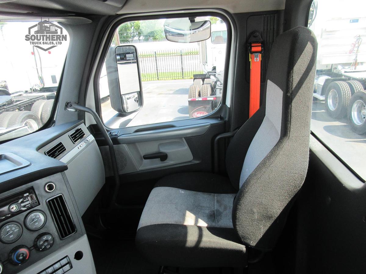 Used 2020 FREIGHTLINER CASCADIA 126