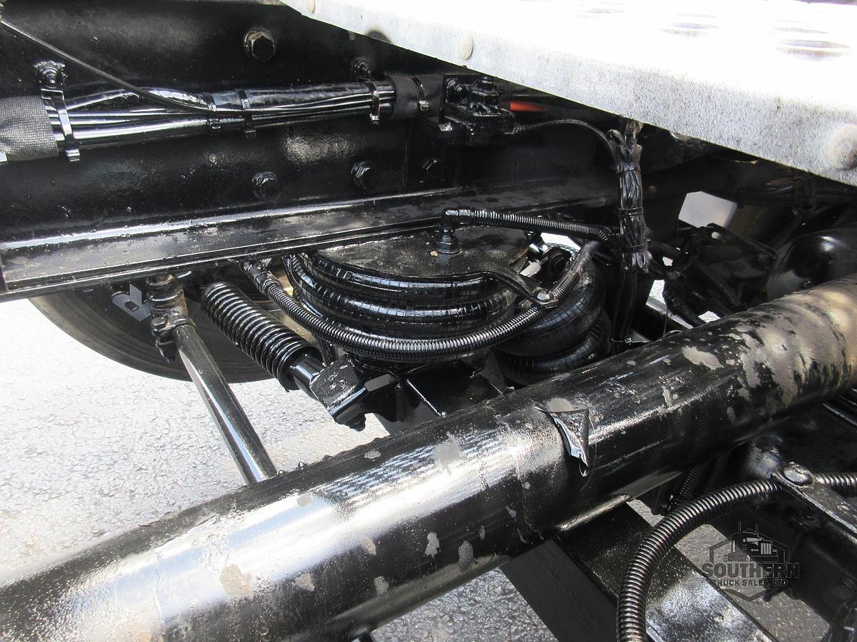 Used 2023 KENWORTH T880