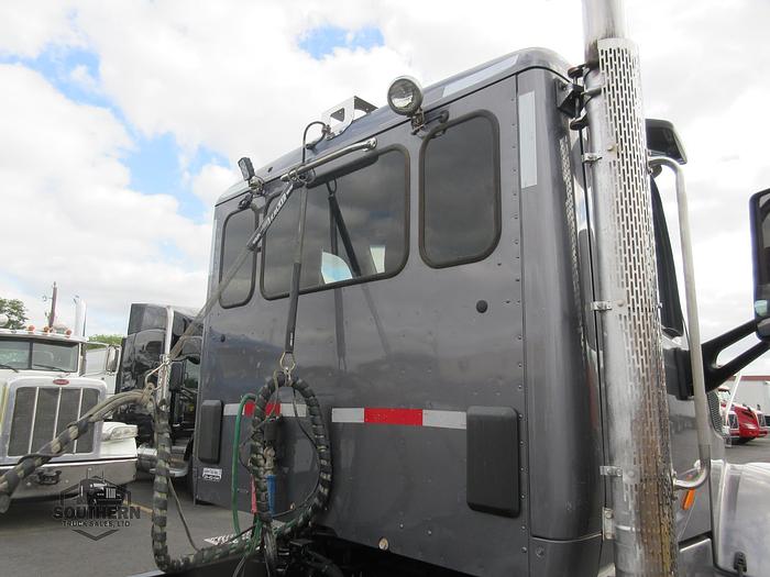 Used 2020 PETERBILT 567