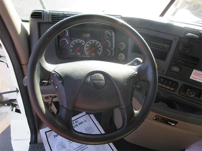 Used 2016 FREIGHTLINER CASCADIA 125