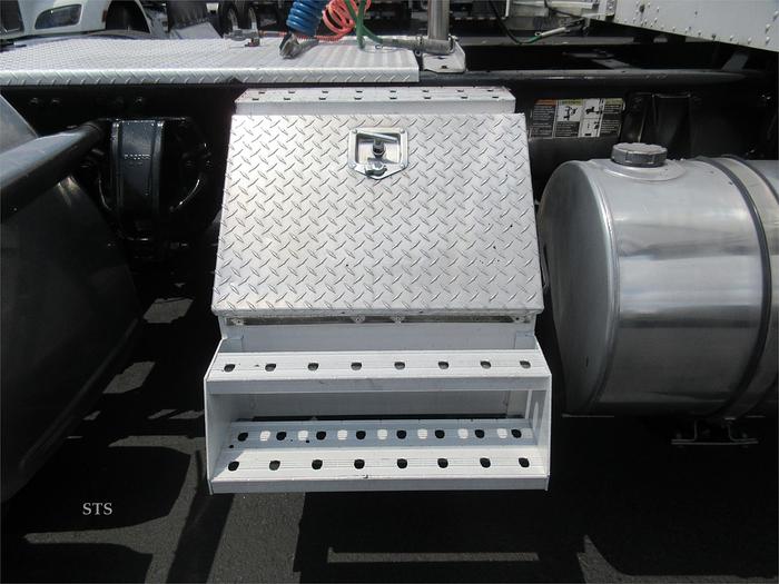 Used 2013 KENWORTH T660