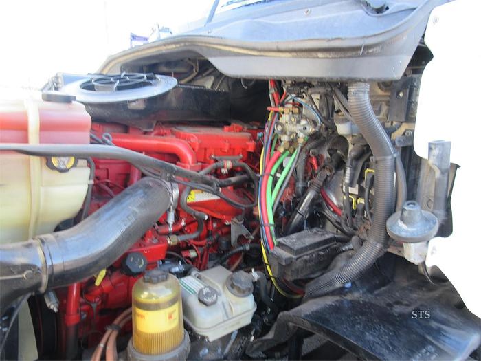 Used 2016 FREIGHTLINER CASCADIA 113