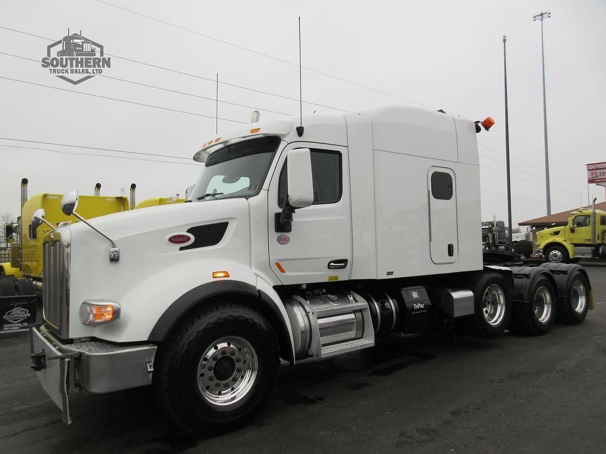 Used 2021 PETERBILT 567
