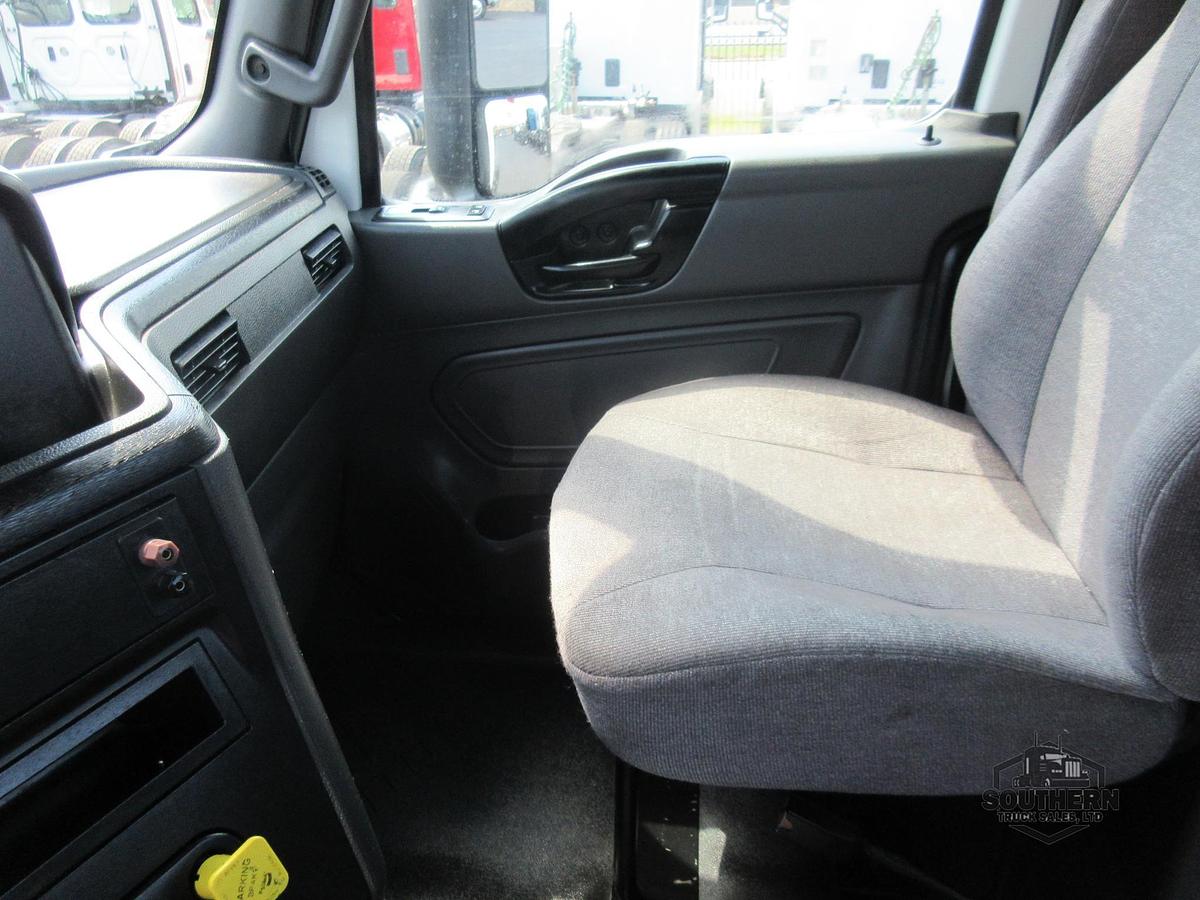 Used 2021 INTERNATIONAL LT