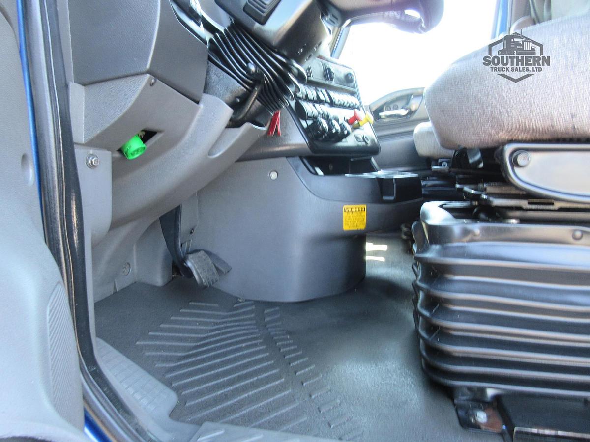 Used 2021 INTERNATIONAL LT