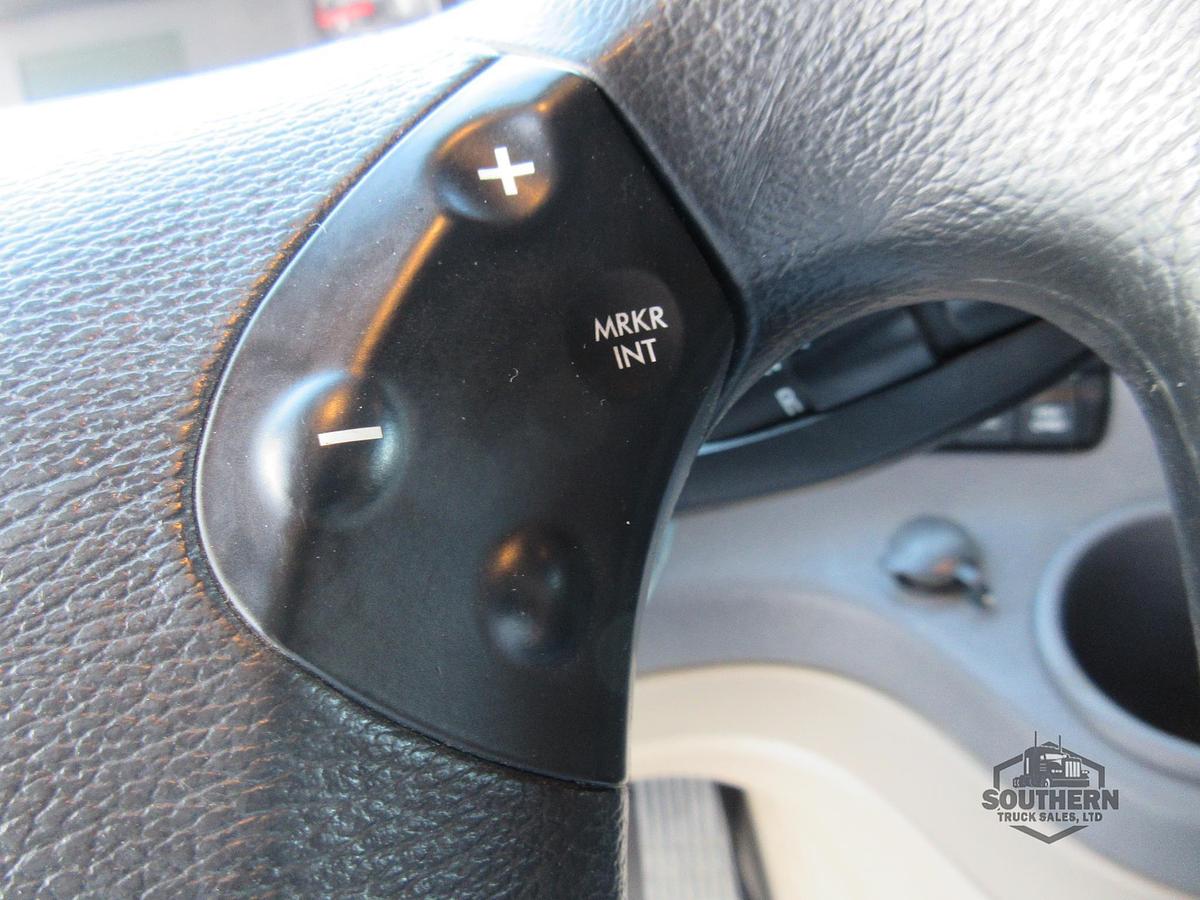 Used 2018 FREIGHTLINER CASCADIA 113