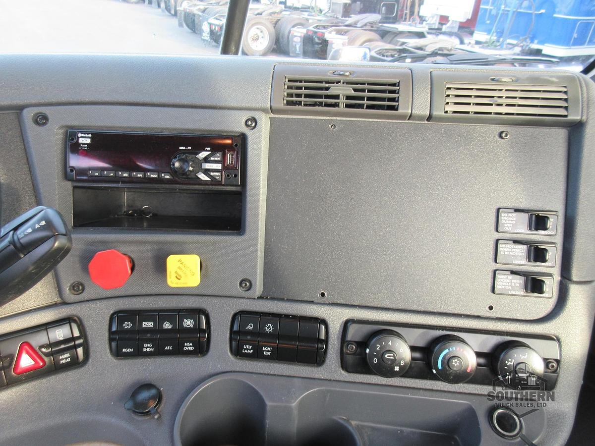 Used 2018 FREIGHTLINER CASCADIA 113