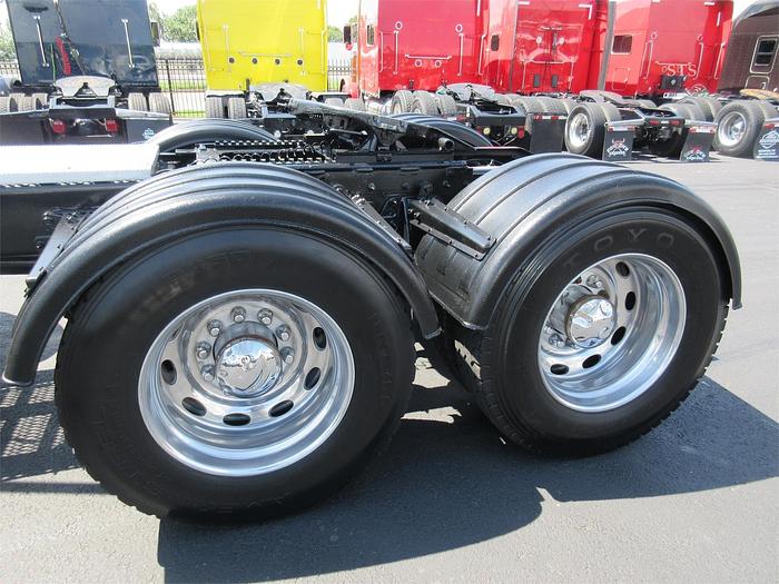 Used 2015 PETERBILT 389