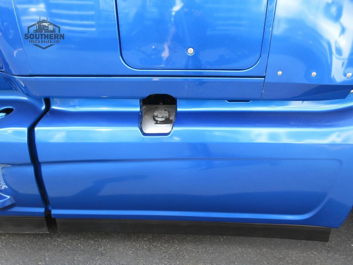 Used 2021 INTERNATIONAL LT