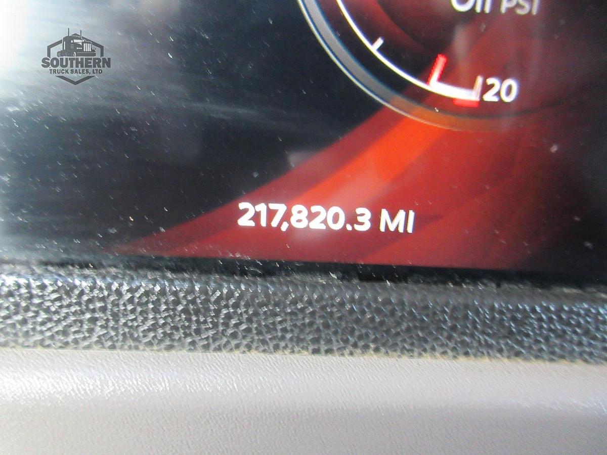 Used 2023 PETERBILT 389