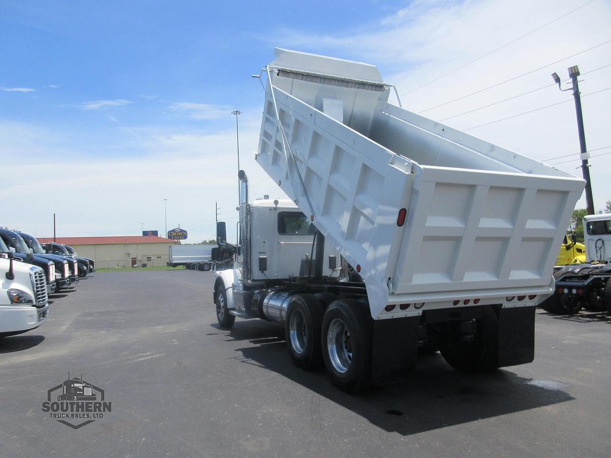 Used 2019 PETERBILT 567