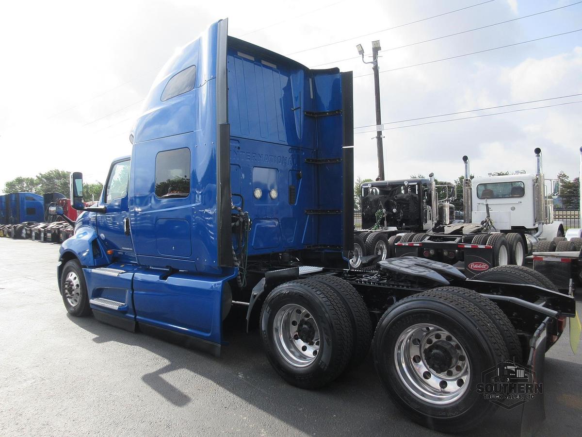 Used 2021 INTERNATIONAL LT