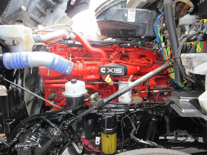 Used 2021 KENWORTH T880