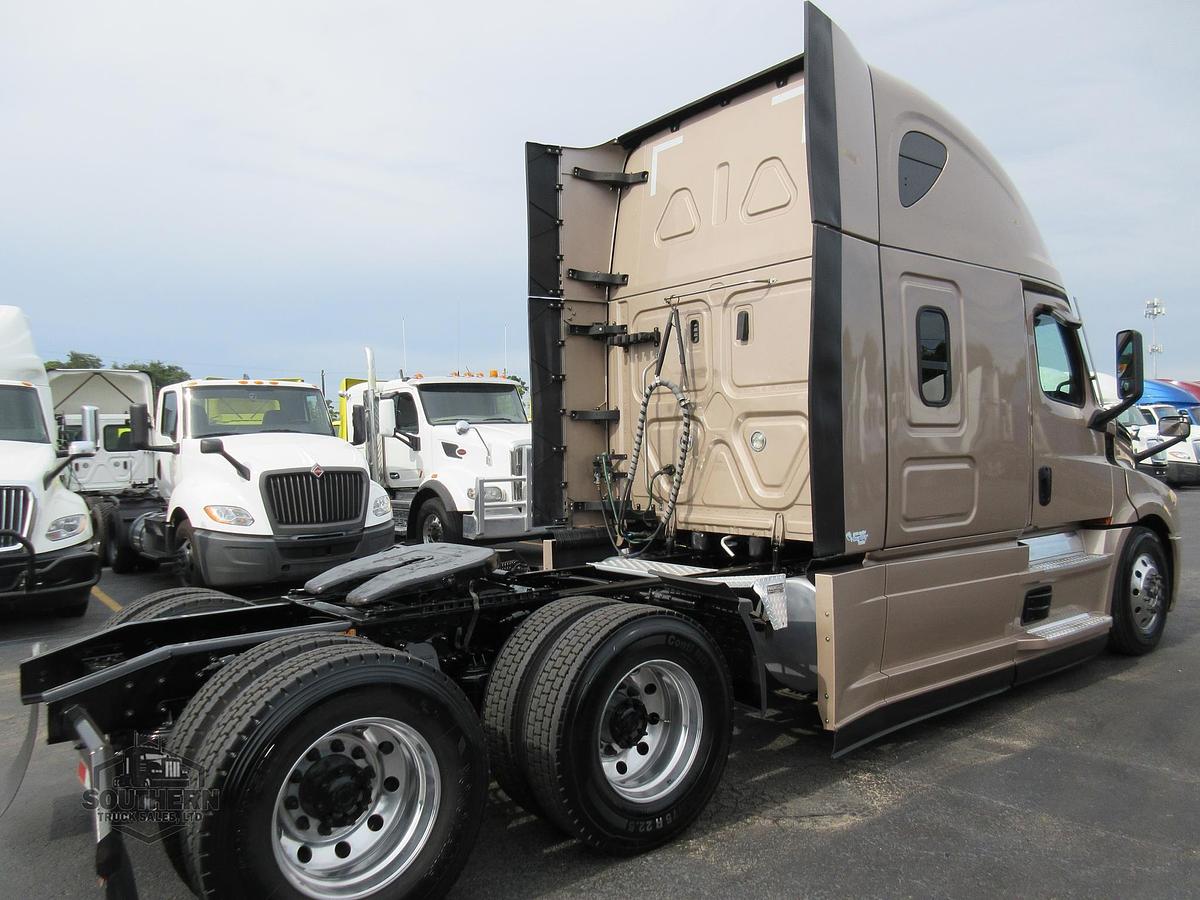 Used 2023 FREIGHTLINER CASCADIA 126