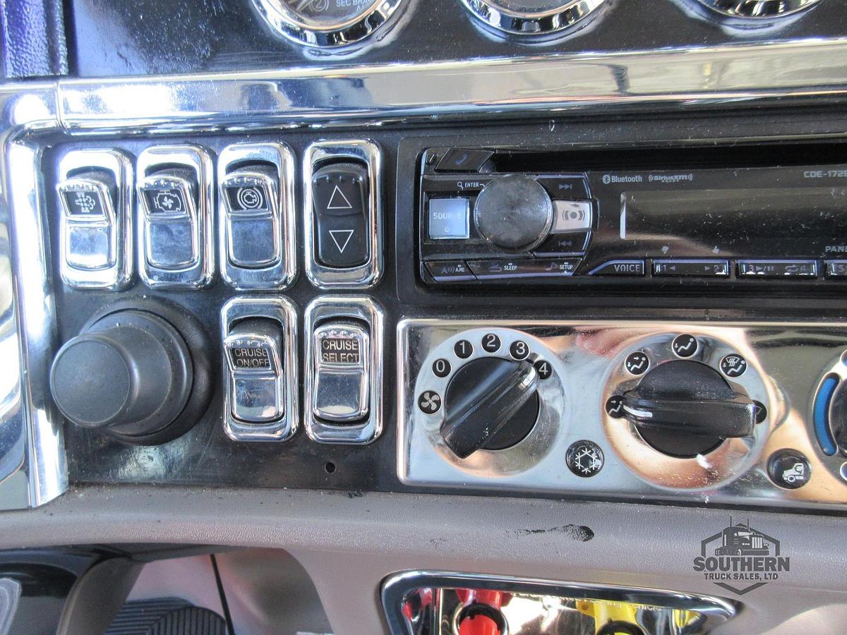 Used 2018 PETERBILT 389