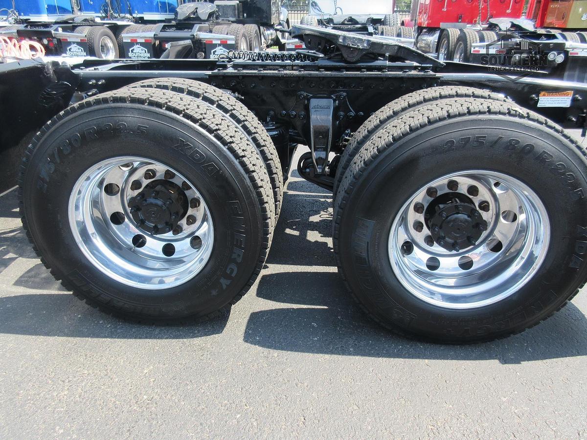 Used 2019 FREIGHTLINER CORONADO 122 SD