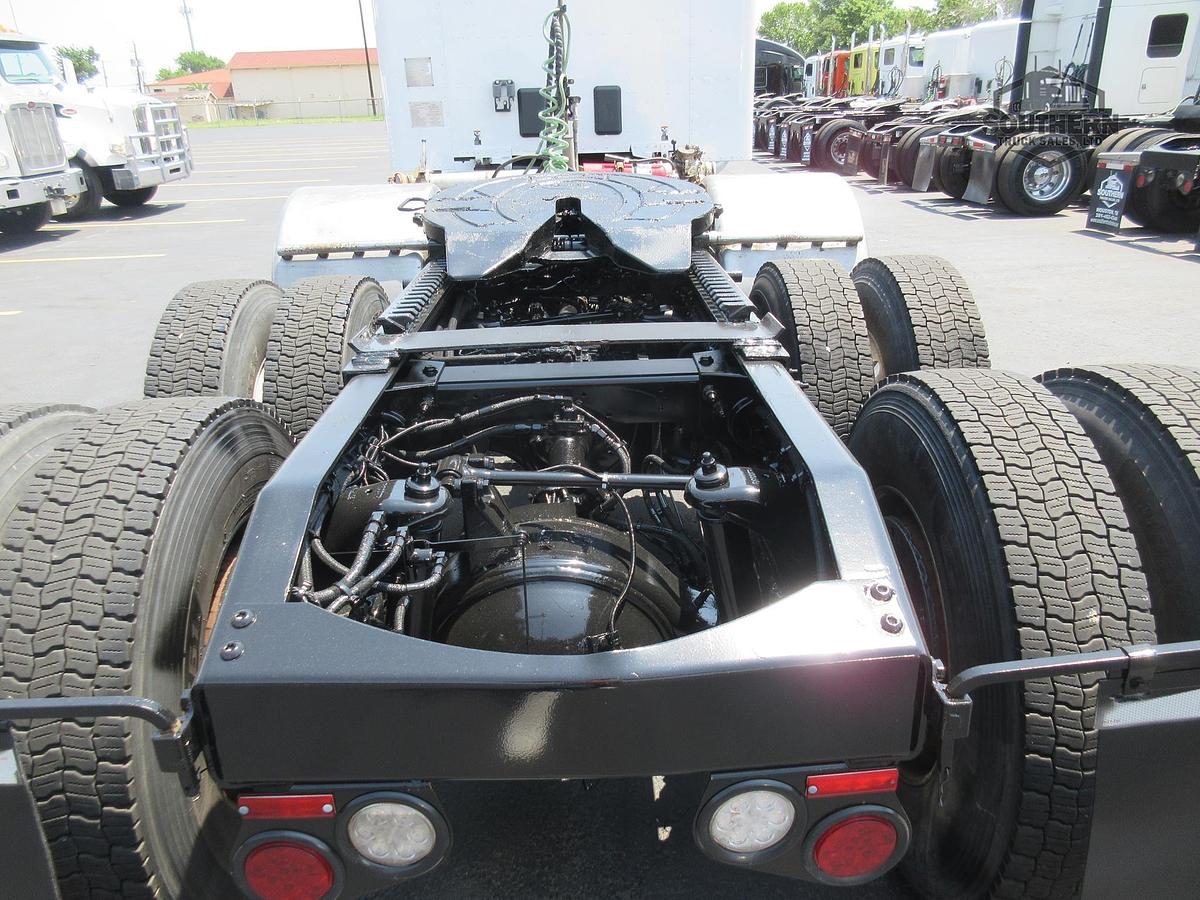 Used 2019 PETERBILT 567