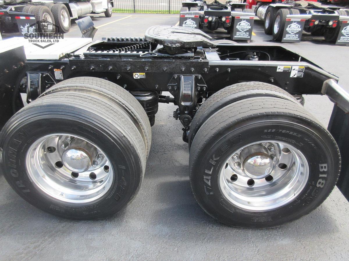 Used 2019 PETERBILT 389