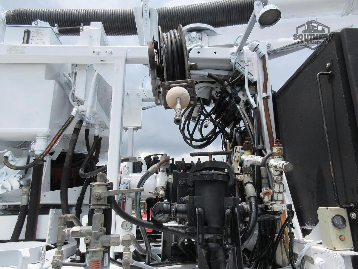 Used 2015 FREIGHTLINER 114SD