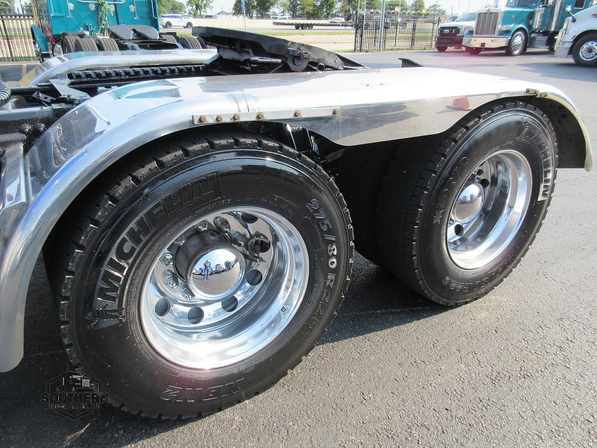 Used 2015 PETERBILT 579 ARI