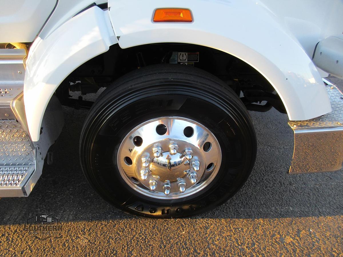 Used 2022 PETERBILT 567