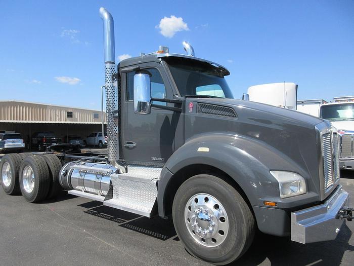 Used 2017 KENWORTH T880