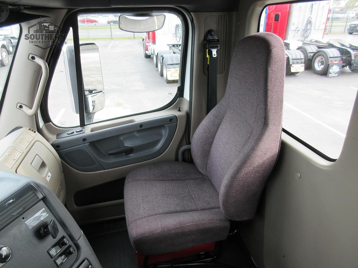 Used 2020 FREIGHTLINER CASCADIA 125