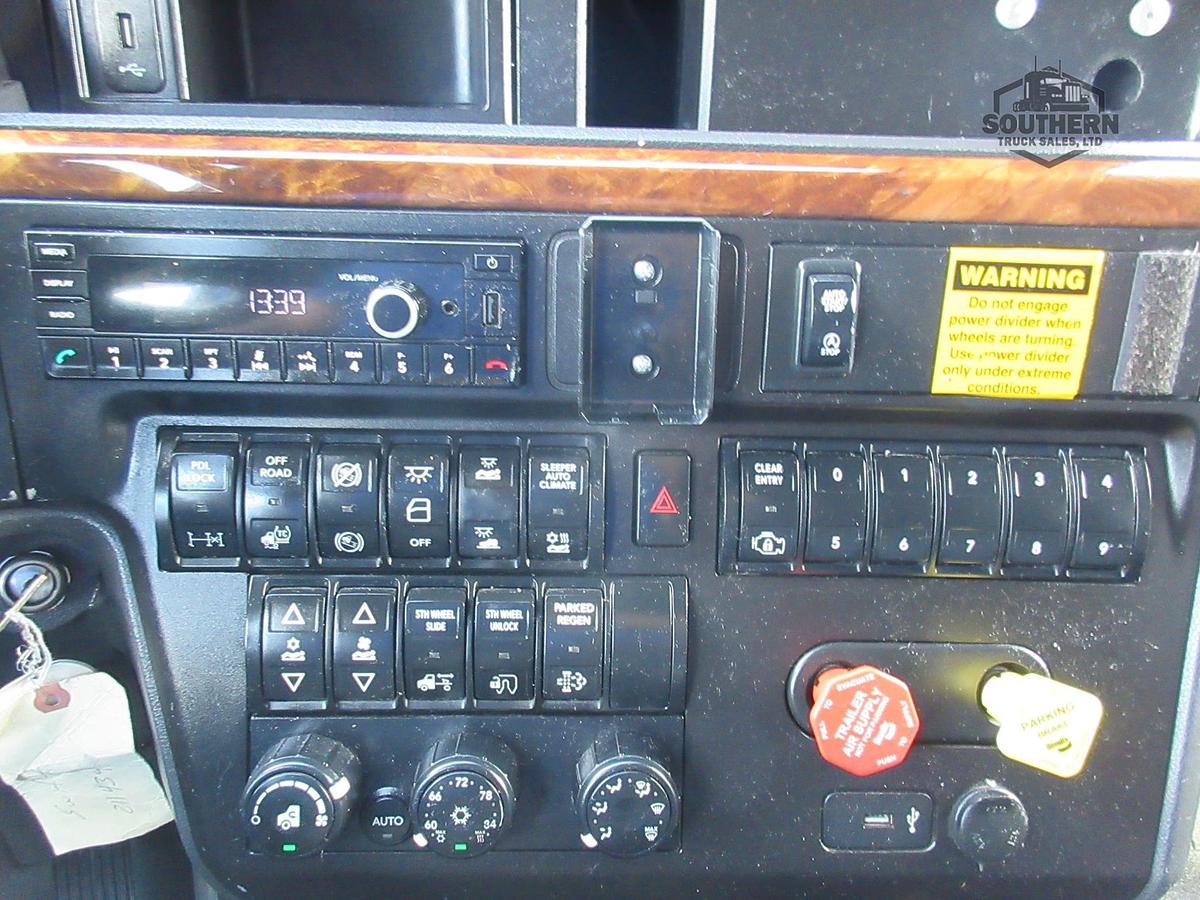 Used 2021 INTERNATIONAL LT