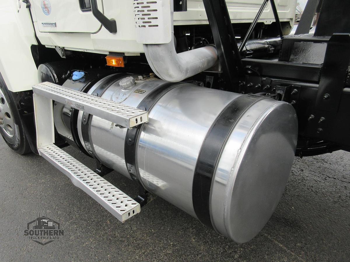 Used 2023 MACK PINNACLE 64T