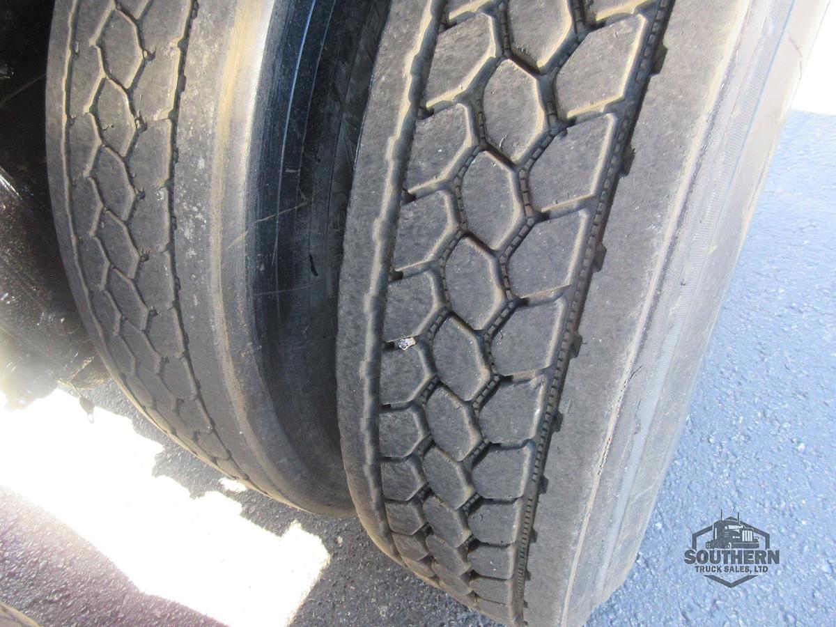 Used 2019 PETERBILT 389