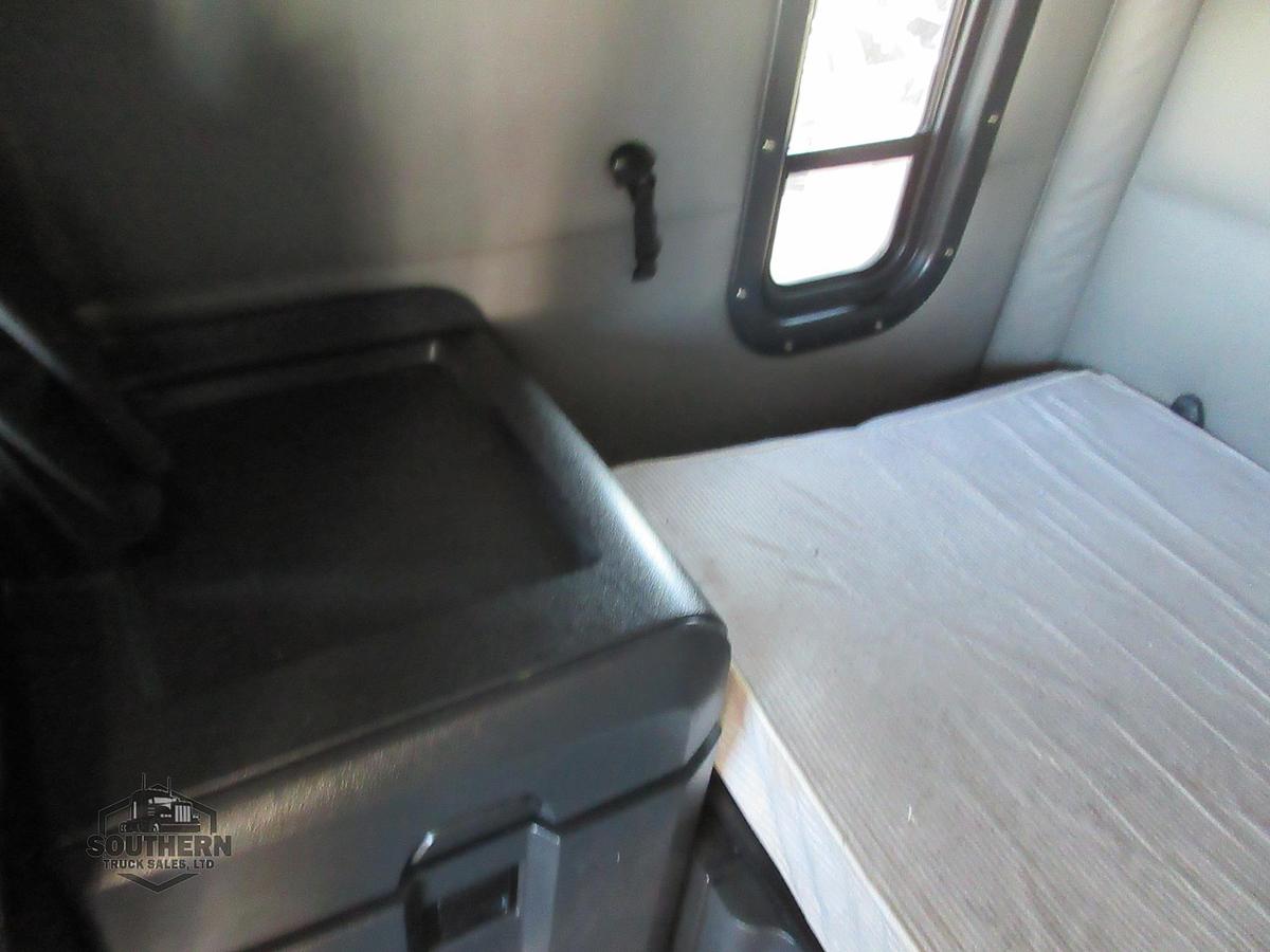 Used 2022 FREIGHTLINER CASCADIA 116