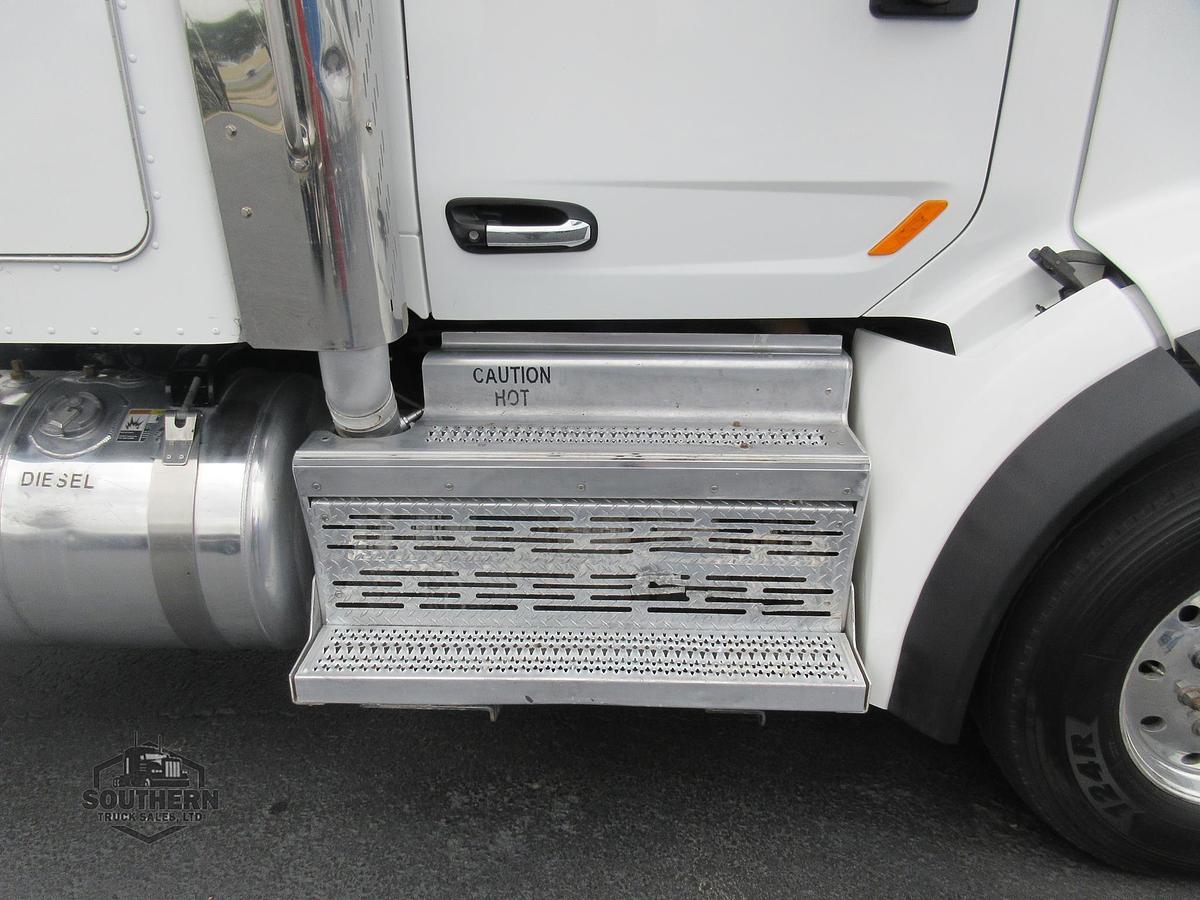 Used 2019 PETERBILT 567