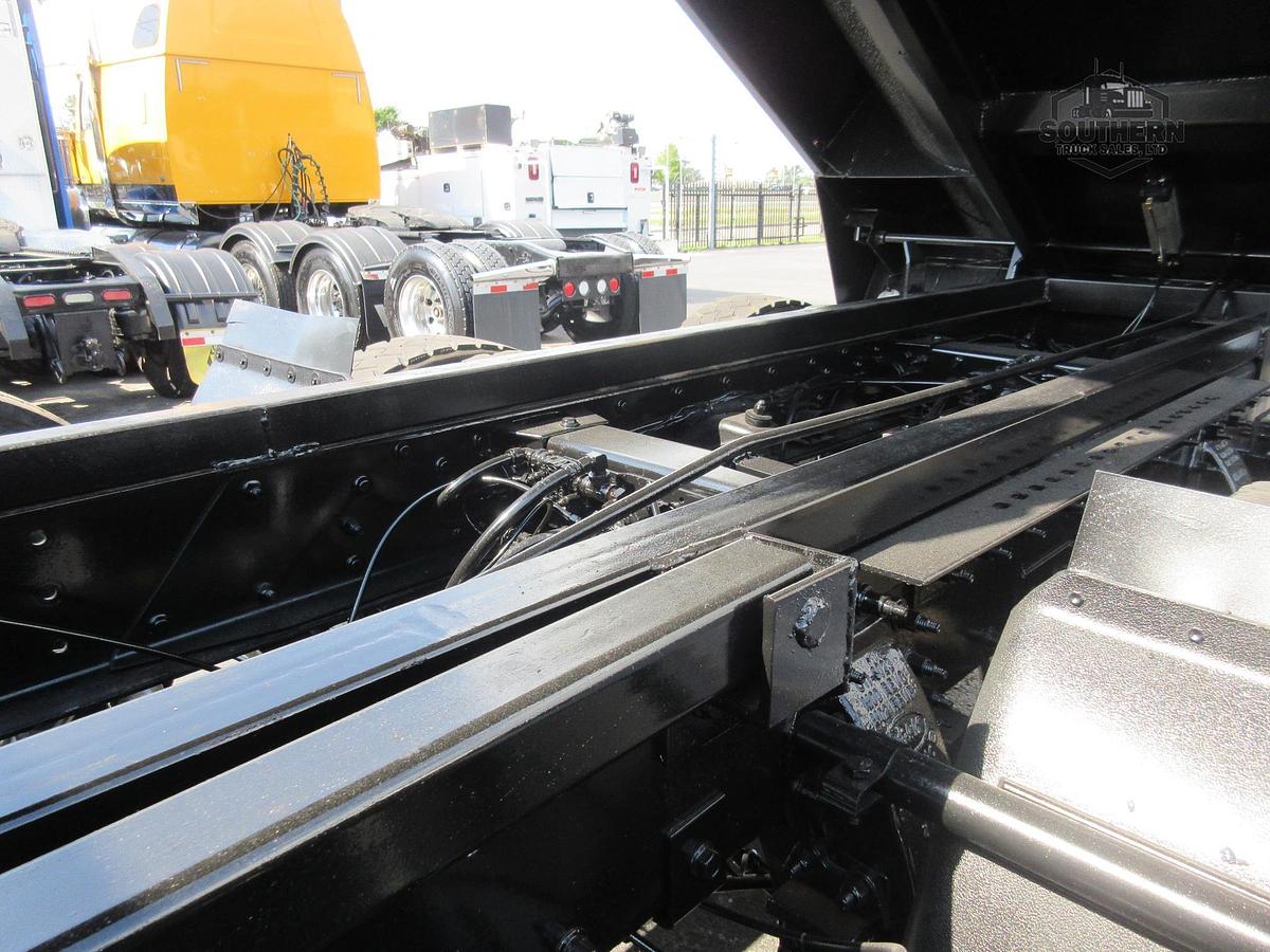 Used 2019 PETERBILT 567