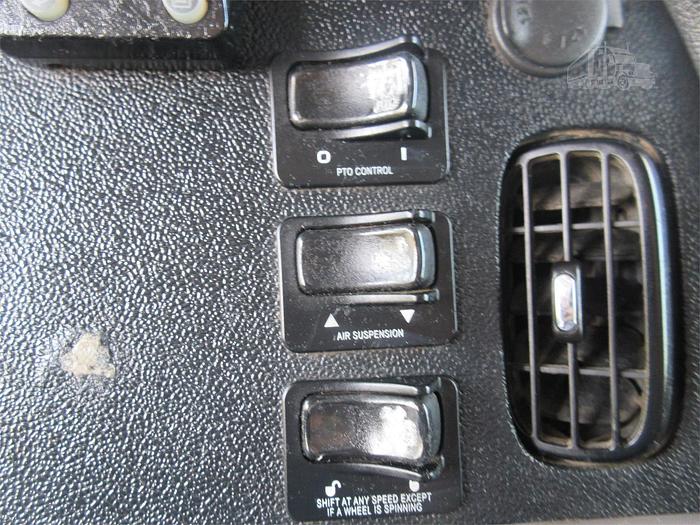 Used 2015 PETERBILT 365