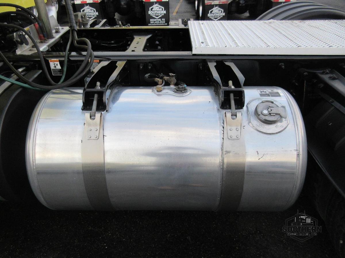 Used 2020 PETERBILT 567